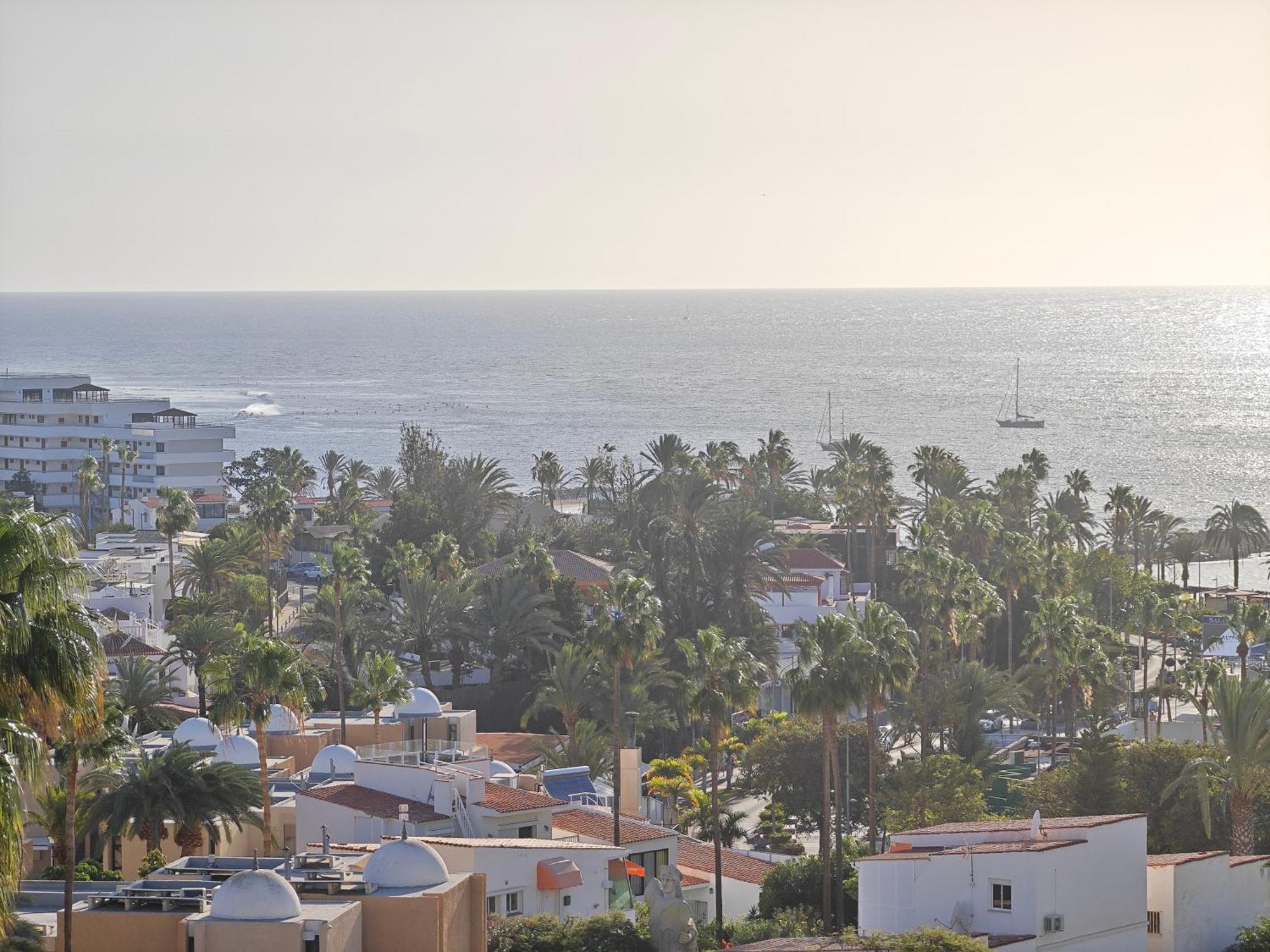 Blanco&Azul - Comfortable Ocean View Apartment Next To The Beach Playa de las Americas  Exterior foto