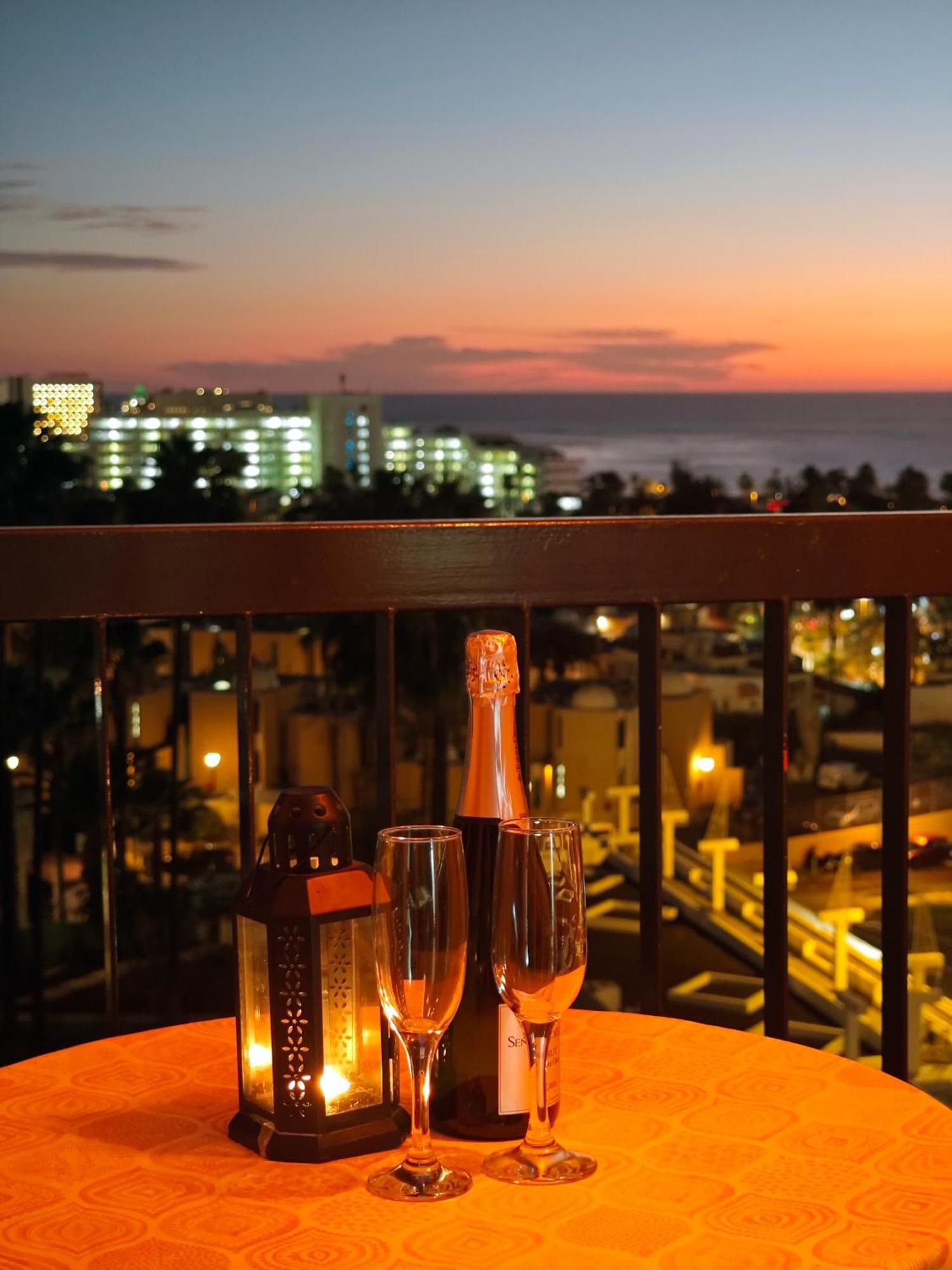 Blanco&Azul - Comfortable Ocean View Apartment Next To The Beach Playa de las Americas  Exterior foto